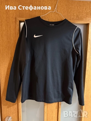 Спортна дамска черна блуза с дълъг ръкав Nike nike Найк 