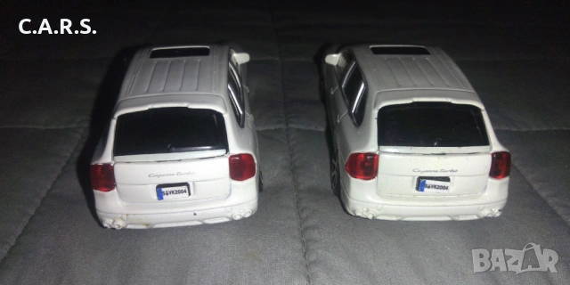 Bburago Porsche Cayenne White - Мащаб 1:43, снимка 3 - Колекции - 53618594