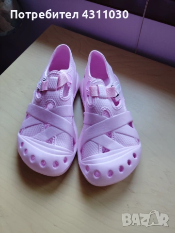 Детски сандали нови номер 35 розови
