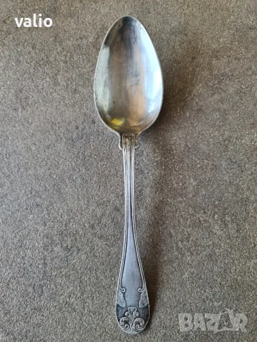 Голяма сребърна лъжица 