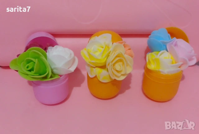  Мини букет от рози от фоам в кутийки от шоколадови яйца - оригинални и неповторими , снимка 3 - Ръчно изработени сувенири - 53502091