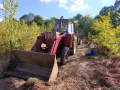 Багер ЮМЗ с челен товарач, снимка 1