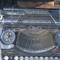 Пишеща машина Continental , снимка 3 - Антикварни и старинни предмети - 41640528