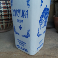 Стара порцеланова бутилка Мастика от соца., снимка 4 - Антикварни и старинни предмети - 36221375