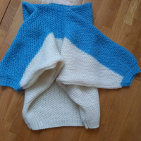 Дамски пуловер ръчно плетиво, снимка 4 - Блузи с дълъг ръкав и пуловери - 36330373