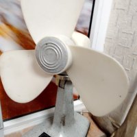 Стар антикварен работещ вентилатор , снимка 1 - Антикварни и старинни предмети - 41578017