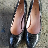 Нови, дамски, черни обувки с ток, снимка 7 - Дамски елегантни обувки - 42205545