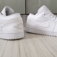 Nike Air Jordan 1 Retro Tripple White Mens Size 46/30 UK11 US 12 ОРИГИНАЛ!, снимка 9 - Кецове - 39872514