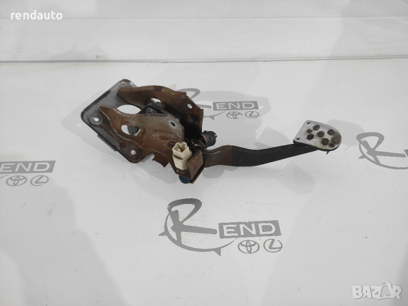 Спирачен педал Toyota Avensis Verso 2001-2009 1CD , снимка 1
