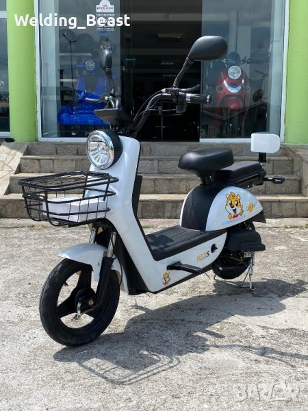 НОВ МОДЕЛ Електрически скутер с педали 500W/48V/12Ah-Бял, снимка 1