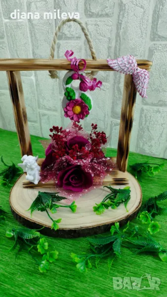 Дървена рамка с декорация в цвят бордо!, снимка 1