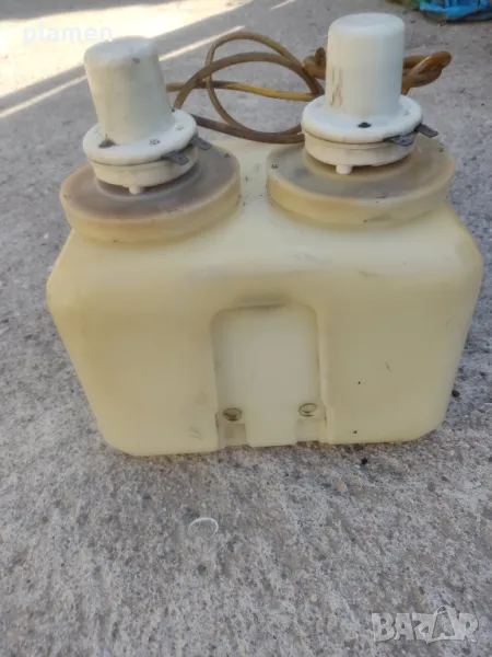 Казанче за чистачки на Лада с две моторчета, снимка 1