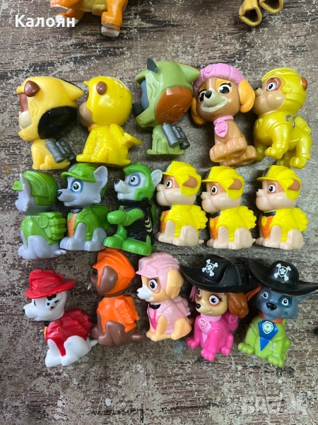 Фигурки играчки лот от 16 броя цена за всичките , снимка 1