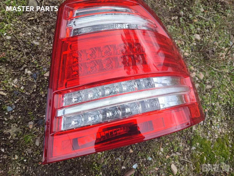 ОРИГИНАЛЕН десен стоп втора употреба свален от Mercedes GL X164, снимка 1