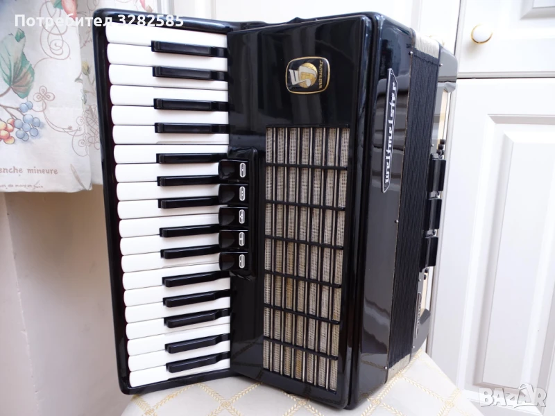 Акордеон Велтмайстер Стела 60 баса, снимка 1