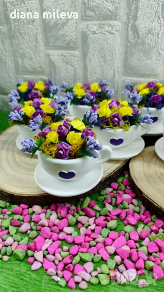 Сладурски чашки с нежни цветлета в лилаво и жълто!, снимка 1