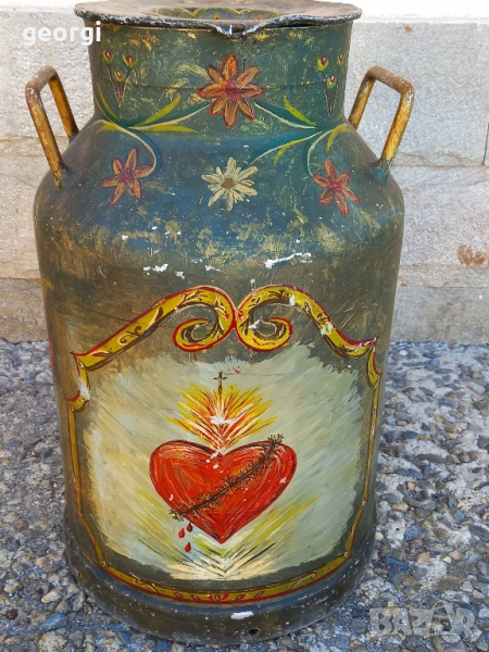 голям стар изрисуван гюм, снимка 1