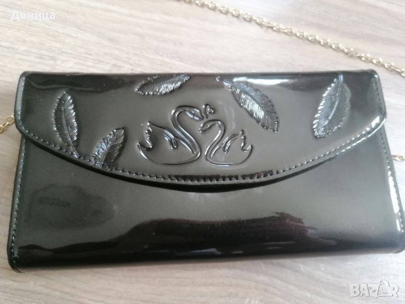 Дамска чанта протмоне с златна сваляща дръжка , снимка 1