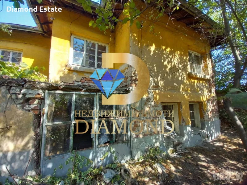 Двуетажна къща в село Навъсен, общ. Симеоновград, снимка 1