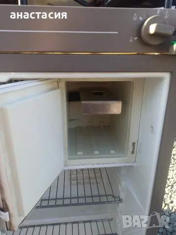 Хладилник 12в/220/газ, снимка 8 - Хладилни чанти - 56295658