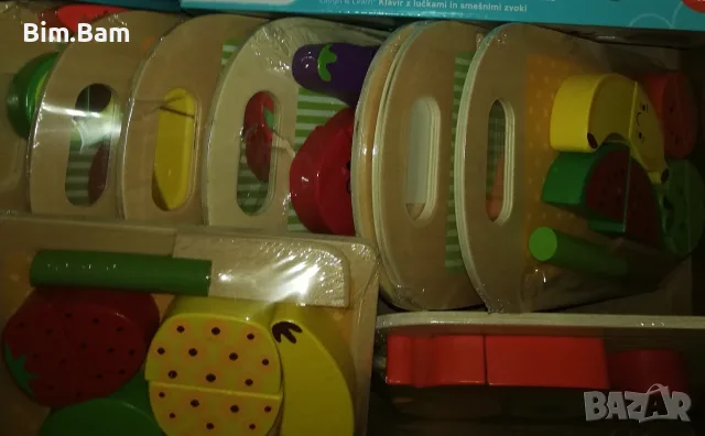 Дървени играчки / дъска с плодове и зеленчуци - на едро
