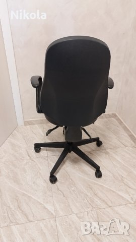 Офис стол на колеца с подлакътници с конткол на 3 позиции, снимка 9 - Столове - 42045550