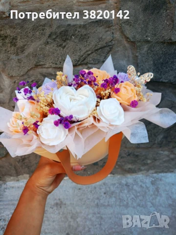 Керамична кашпа с глицеринови цветя , снимка 3 - Подаръци за рожден ден - 50846274