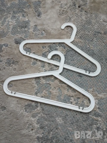 закачалки за дрехи 