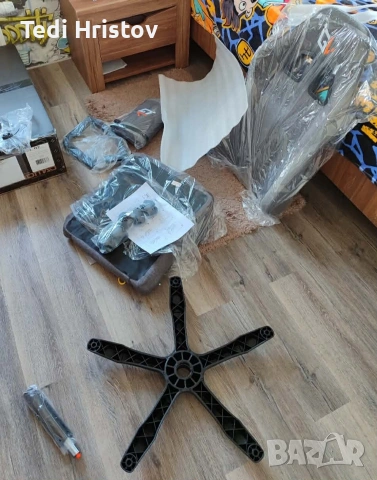 Ергономичен геймърски офис стол с лумбална и шийна опора – комфорт за игра и работа без умора, снимка 7 - Столове - 53145732