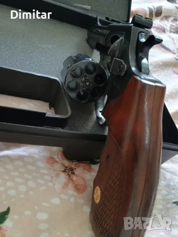 Пистолет Макаров , снимка 4 - Бойно оръжие - 49908139