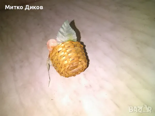 Малка кошничка нова с изкуствени цветя, снимка 3 - Декорация за дома - 50026020