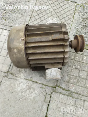 Електромотор , снимка 4 - Електродвигатели - 49677996