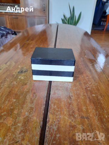 Стара кутия за електронни елементи #5