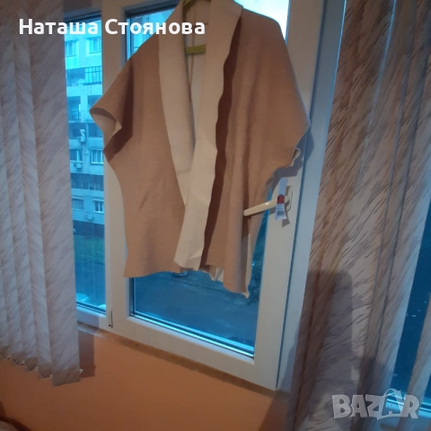 Мека дамска жилетка без ръкави