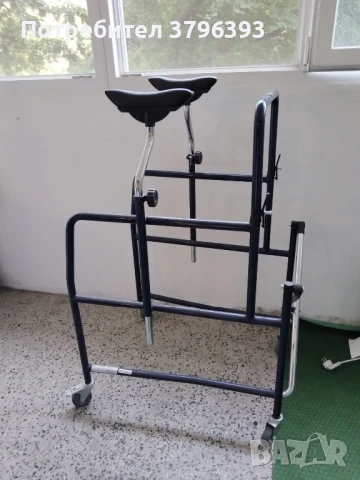 Проходилка Vermeiren с колела, снимка 2 - Ролатори - 50942847