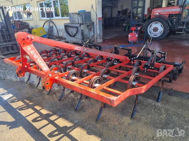 Култиватори  2 броя 3,30м. 