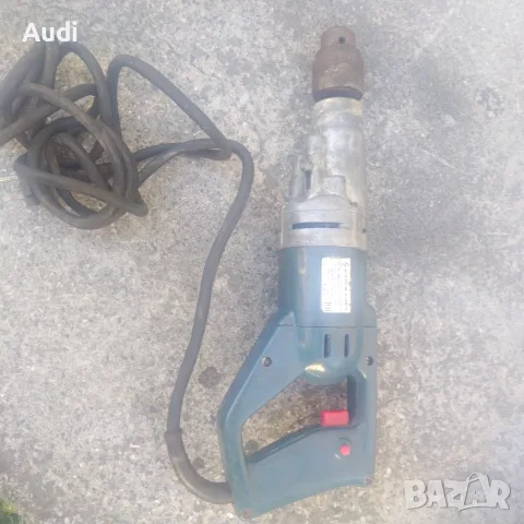 Бормашина Елпром Ловеч 420W 2A. 1650 об.мин едноскоростна бормашина