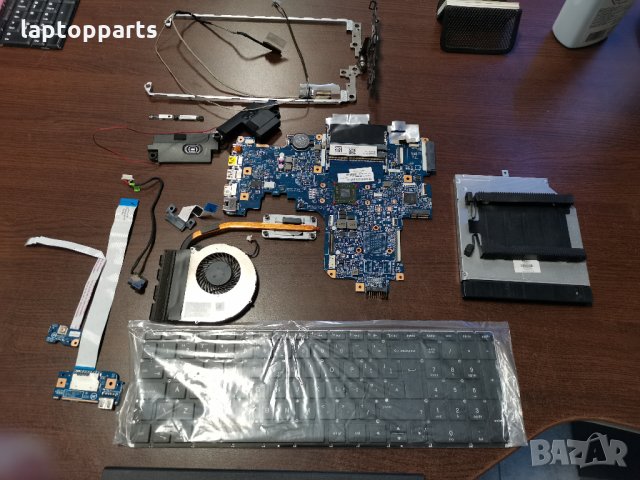 HP Pavilion 17-x / 17-Y на части