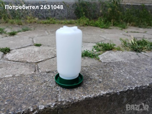поилки от 1 лт птици и гълъби, снимка 1