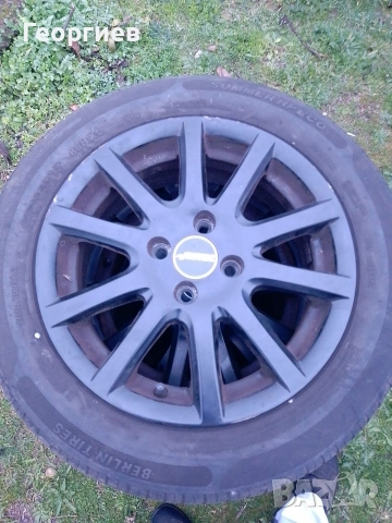 4 броя летни гуми 15 цола Дачия Рено , снимка 2 - Гуми и джанти - 48437641