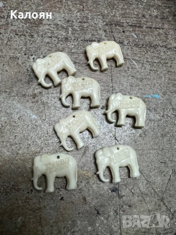 Слонче бакелитово от 30-те години за окачване на бутилка, цена за брой , снимка 3 - Антикварни и старинни предмети - 50558799
