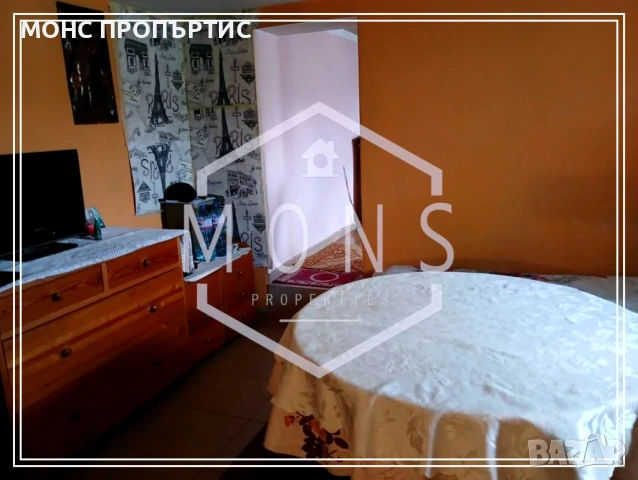 Двуетажна къща с двор в гр. Габрово, кв. Велчевци., снимка 8 - Къщи - 51342024