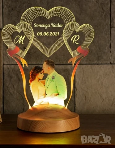 Лампа с ваши снимки и надпис или дата по избор, снимка 2 - Настолни лампи - 51310263