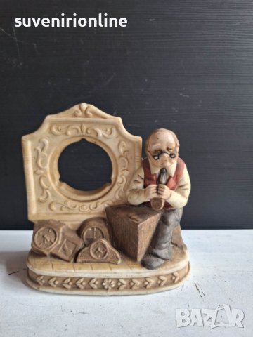стара статуетка дядо, снимка 1