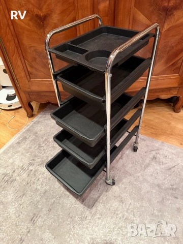 Фризьорска количка.