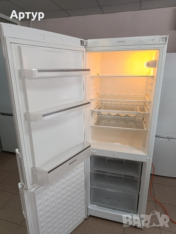 Хладилник Siemens , снимка 3 - Хладилници - 53838338