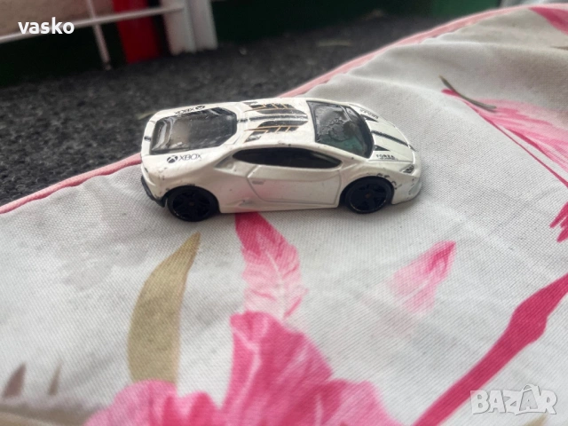 Hotwheels Ламборгини, снимка 3 - Колекции - 53272797