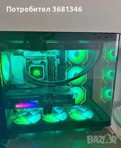 Геймърски компютър сетъп RX 9070XT Ryzen 7800x3d Razer Viper V4 Pro Razer Huntsman v3 Pro