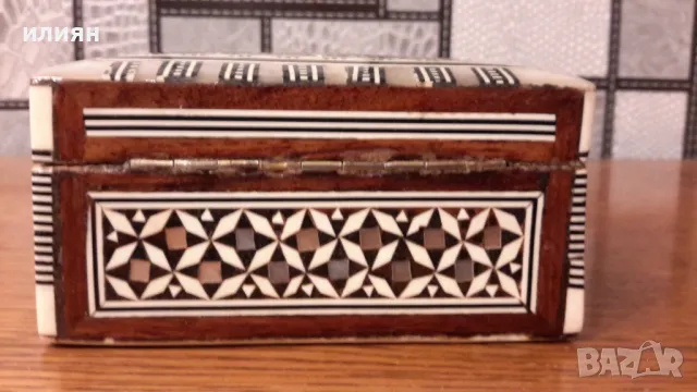 Малка кутия изработка дърво и седеф , снимка 7 - Декорация за дома - 48539508