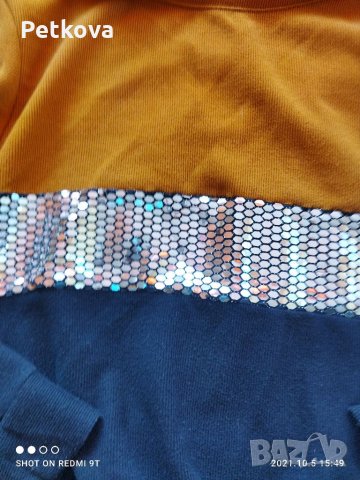 Блуза с пайети с подаръци, снимка 3 - Блузи с дълъг ръкав и пуловери - 34361858